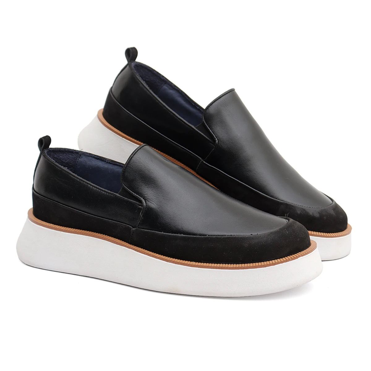 Tênis Casual Masculino Slip On em Couro Preto Savino